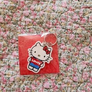 Levis×Hello Kitty 2019 nwt keychain